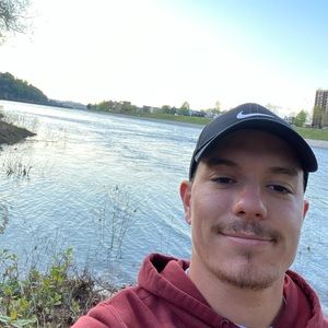 Meet your Posher, Adam